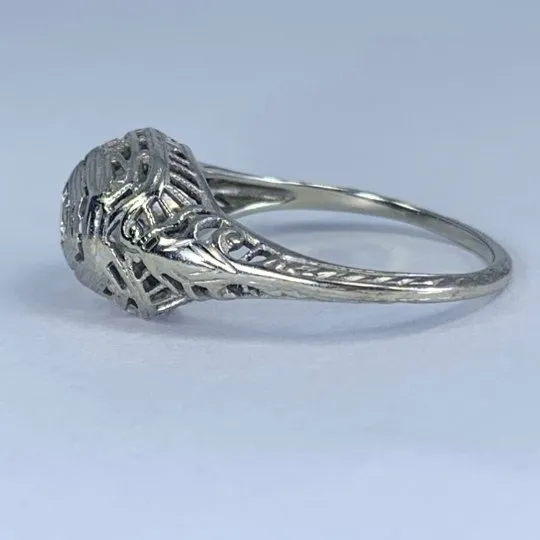 1920s Art Deco Diamond Engagement Ring in a 18K White Gold Filigree Setting. Estate Jewelry.