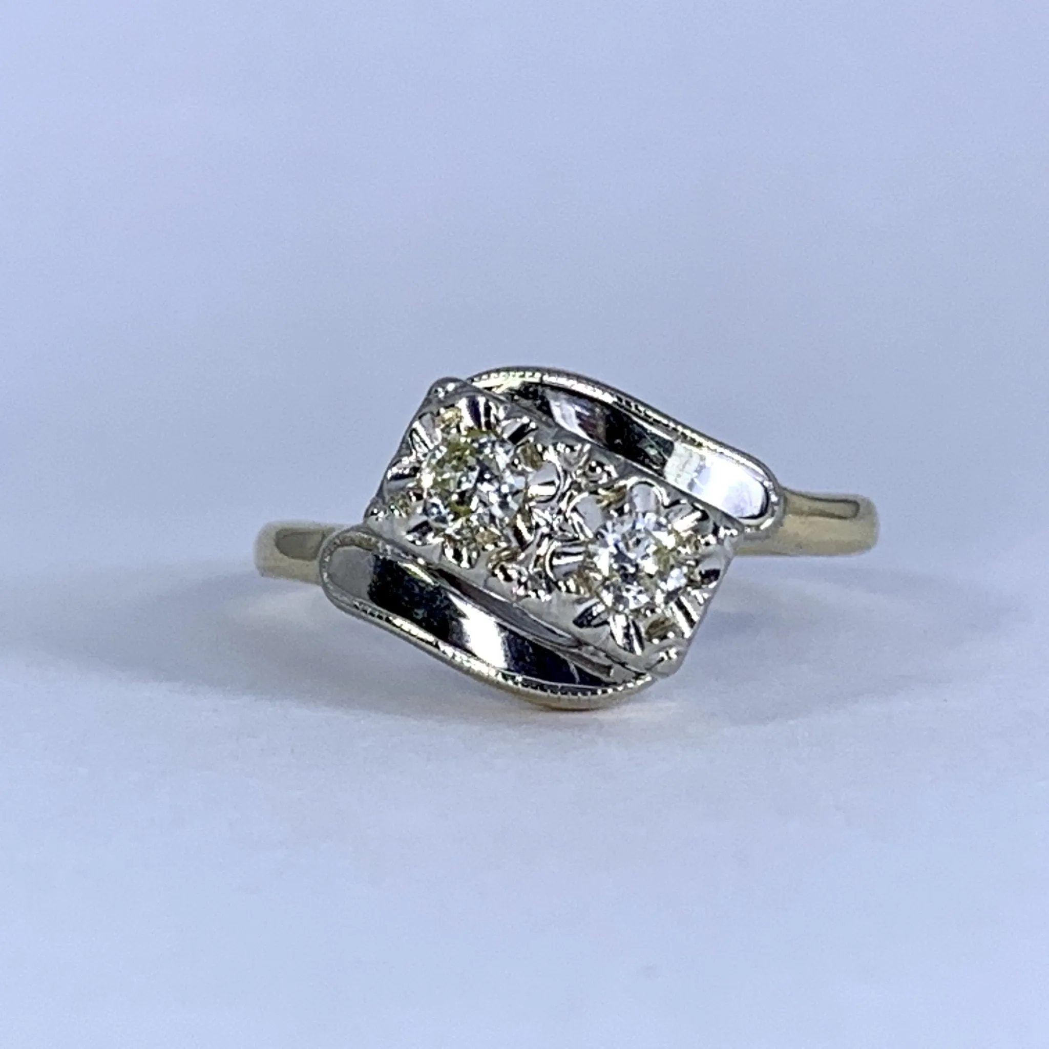 Art Deco Diamond Engagement Ring in 14K Gold. 10 Year Anniversary Gift. Estate Fine Jewelry.