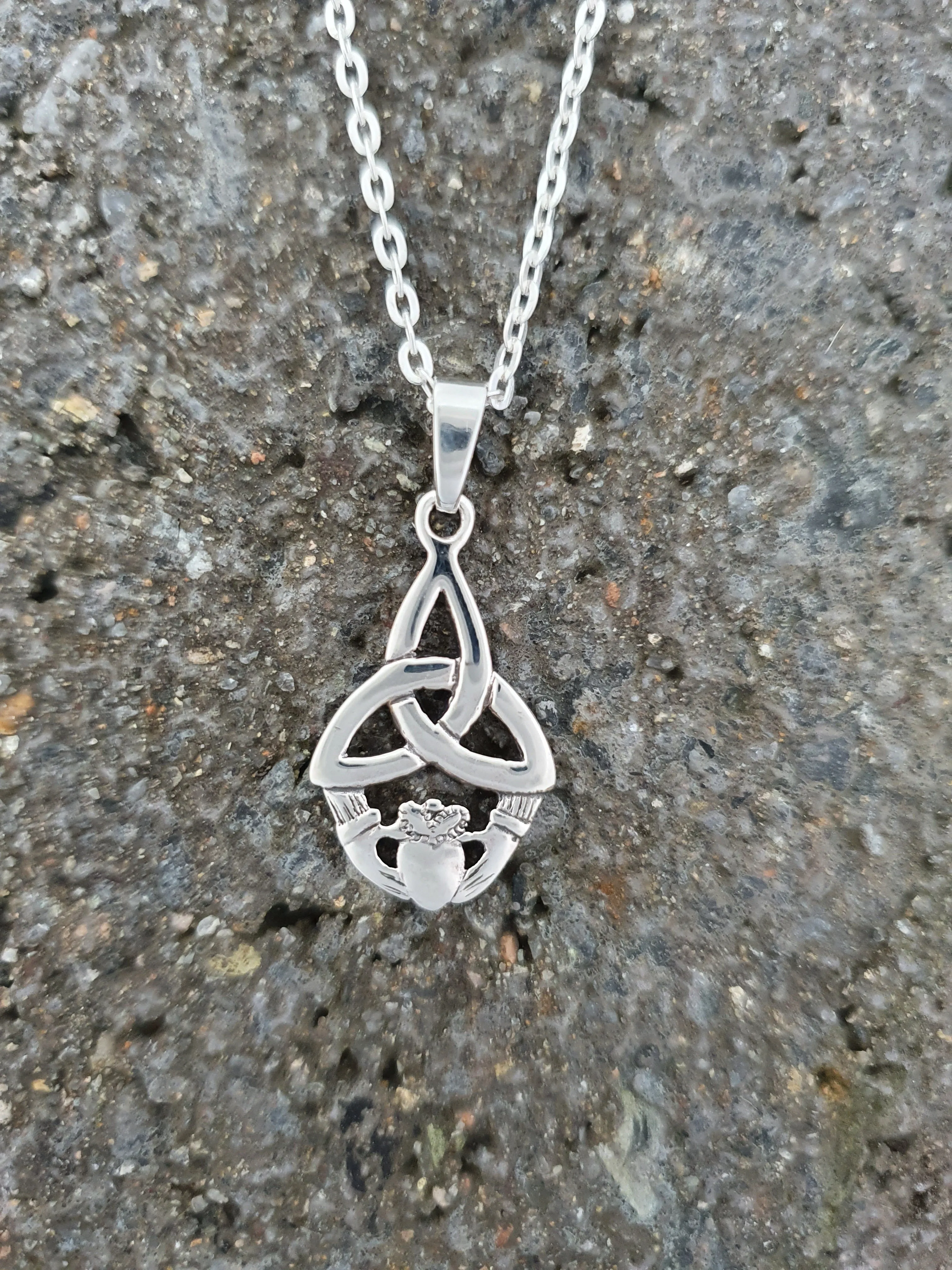 Claddagh/Trinity Pendant