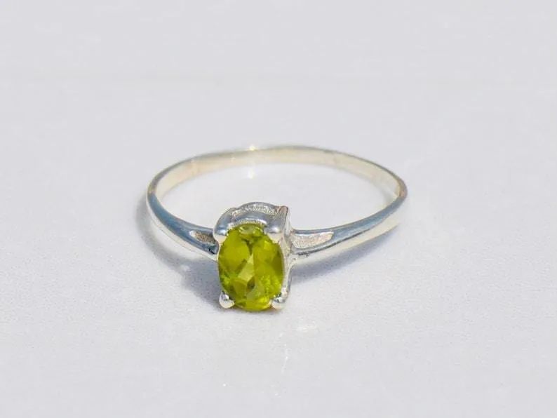 Cut Peridot Ring, 925 Silver Engagement Ring,Anniversary Gift, August Birthstone,Handmade Jewelry, Gift for Her