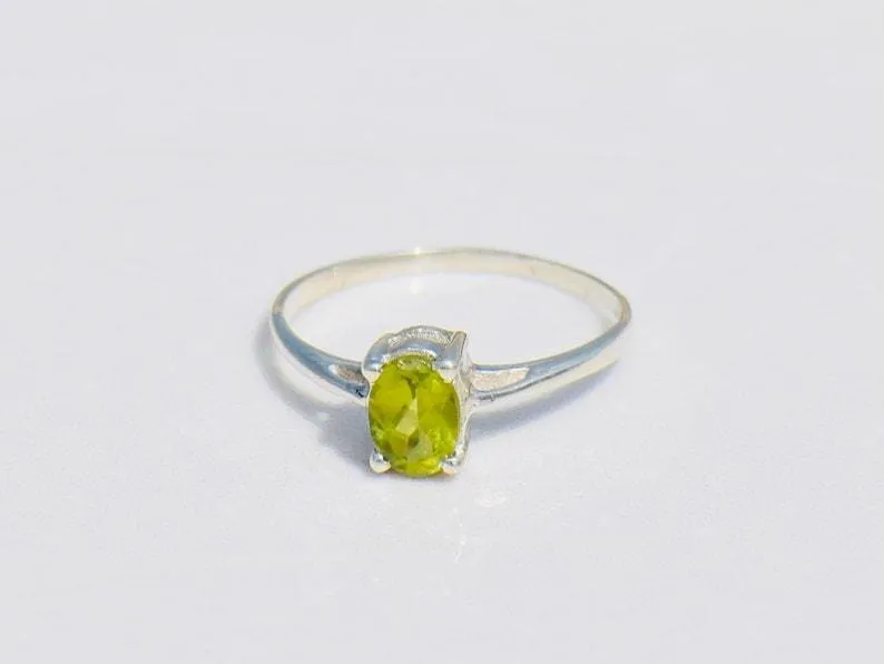 Cut Peridot Ring, 925 Silver Engagement Ring,Anniversary Gift, August Birthstone,Handmade Jewelry, Gift for Her