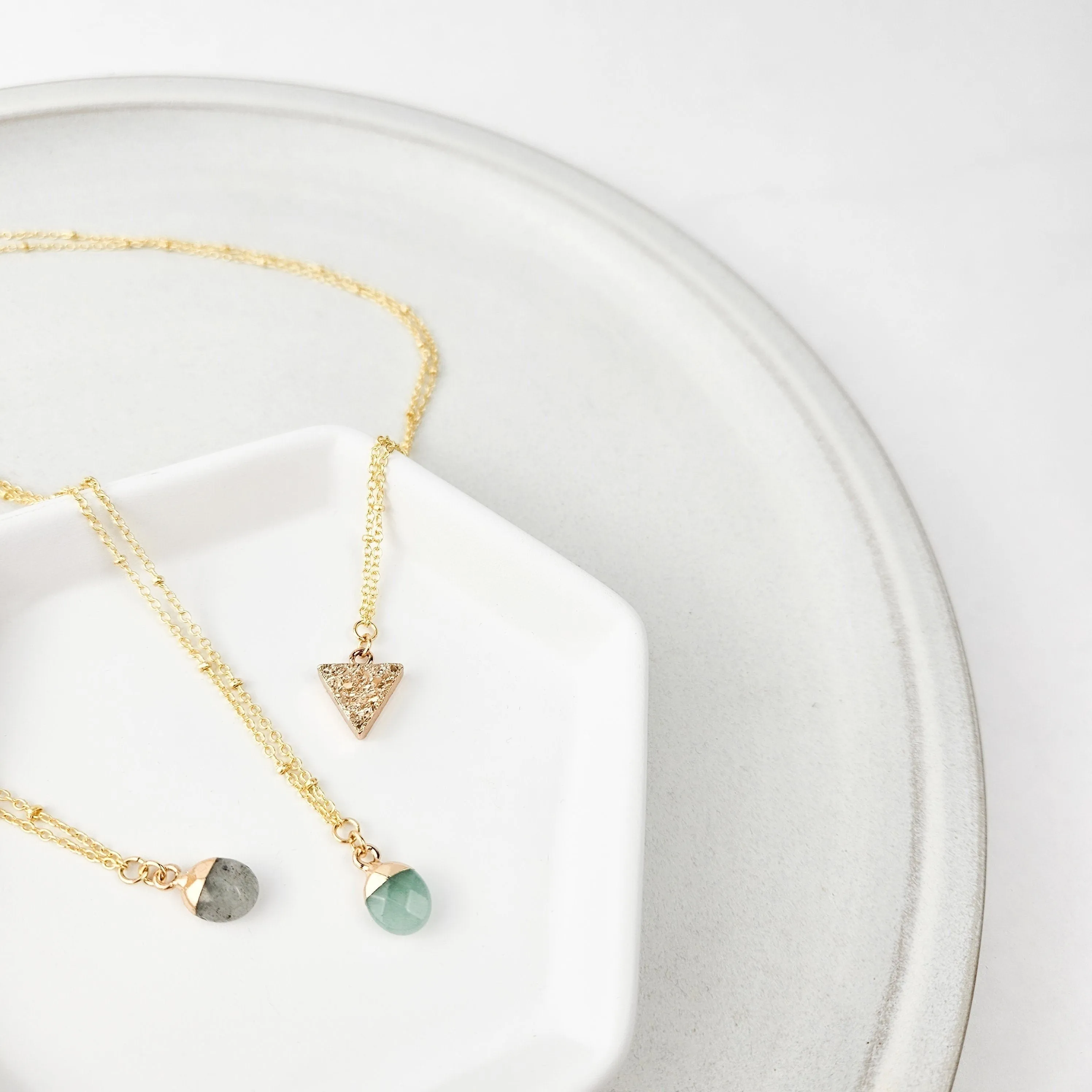 Dainty Labradorite Gemstone Necklace