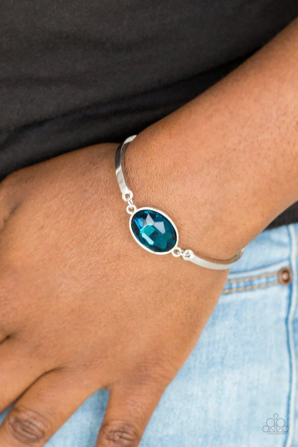 Definitely Dashing Blue Gem Bracelet - Paparazzi Accessories