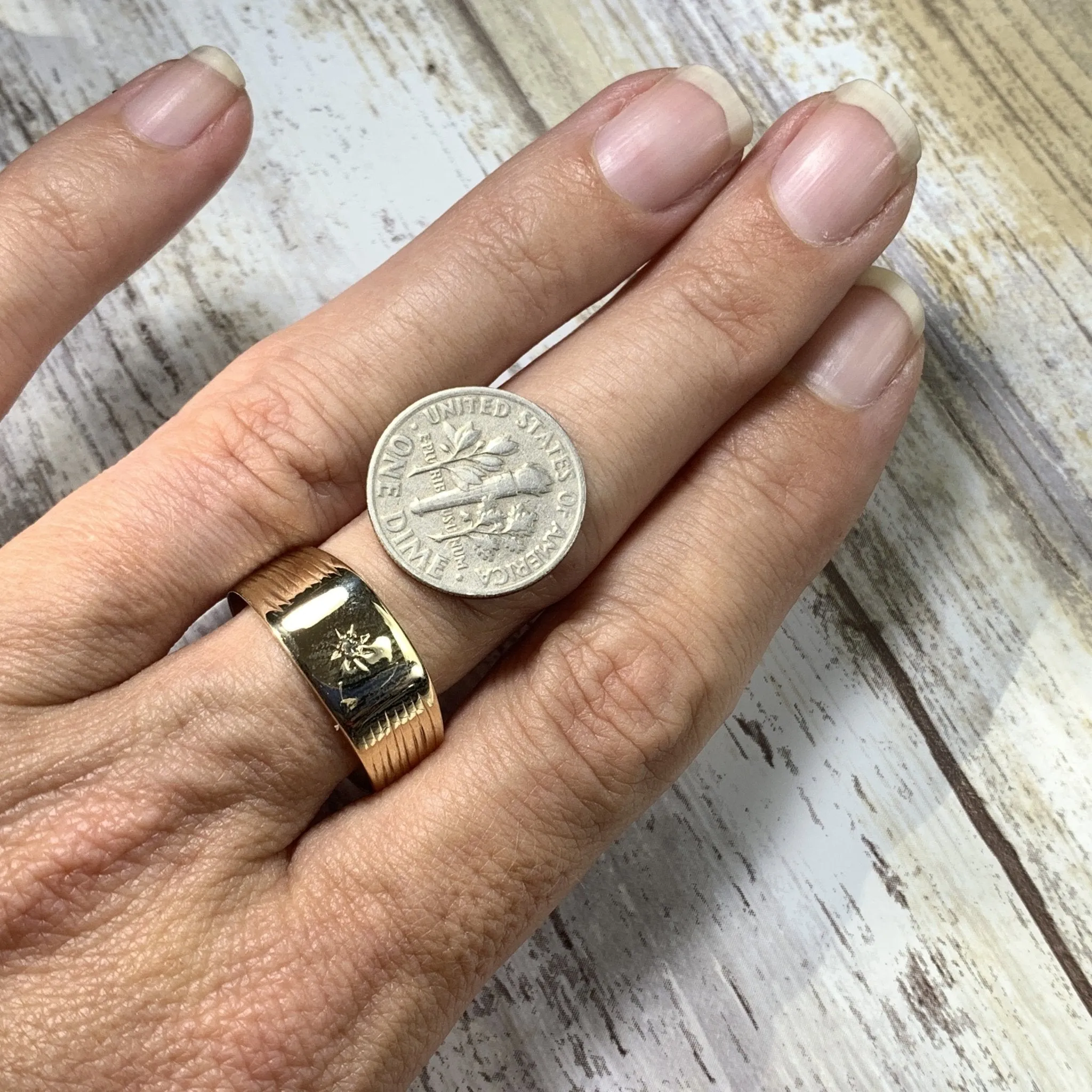 Diamond Gold Wedding Band or Thumb Ring in 9k Yellow Gold. Estate Jewelry. Circa 1969. Size 5.