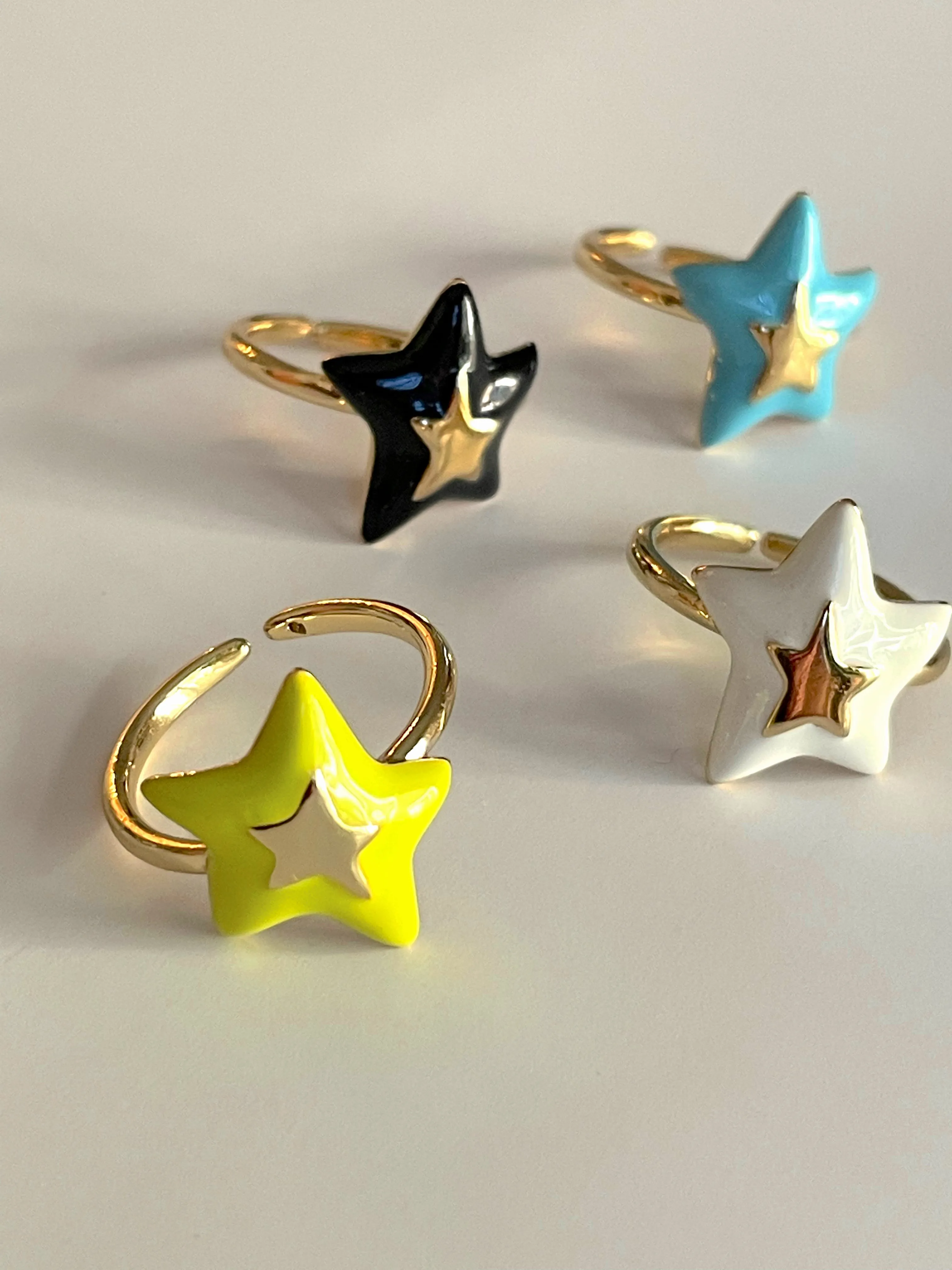 Enamel star rings