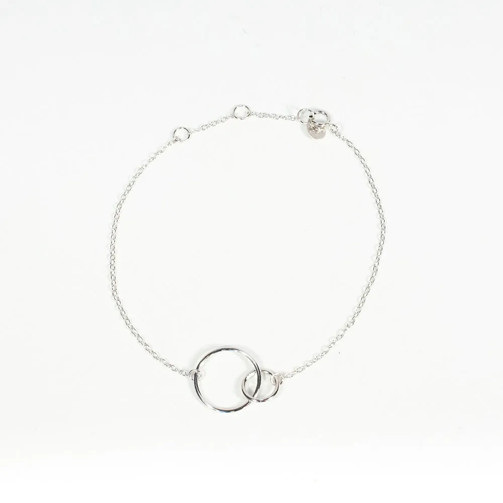 Interlocking Rings Bracelet