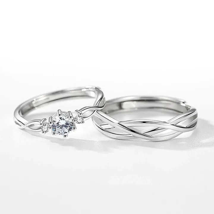 Intertwined Round Cut Couple Rings