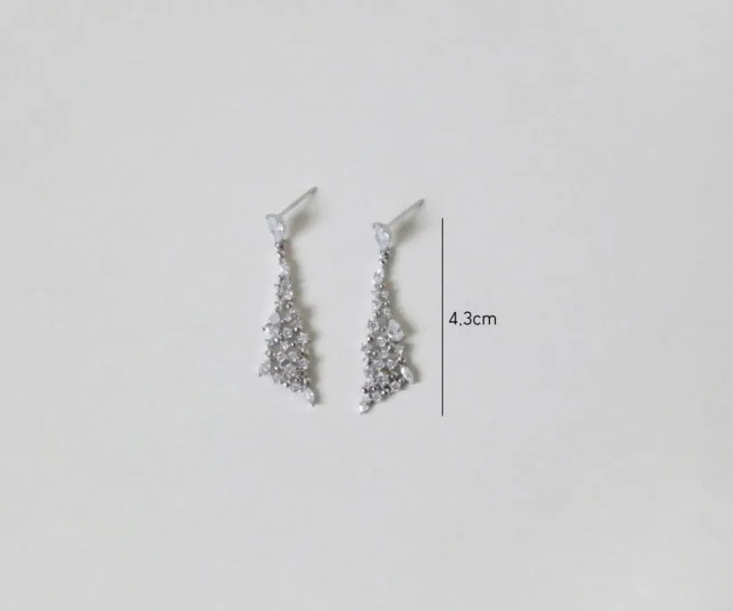 IU Chandelier Silver Rose Gold Bling Earrings Cubic Drop Korean Jewelry Womens Accessories Luxury Fashion Dating Clubber Elegant Wedding Lovely Dinner Party Accessory Nickel-free plating Gifts 925 Silver Needle