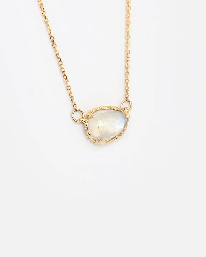 Moonstone / Pendant