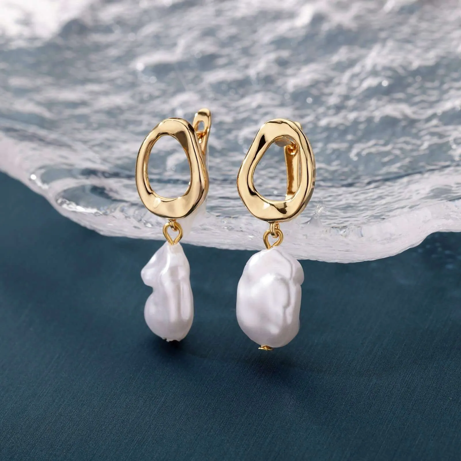 Pearl Drop Earring