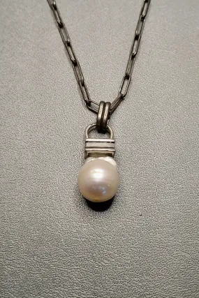 PEARL PENDANT