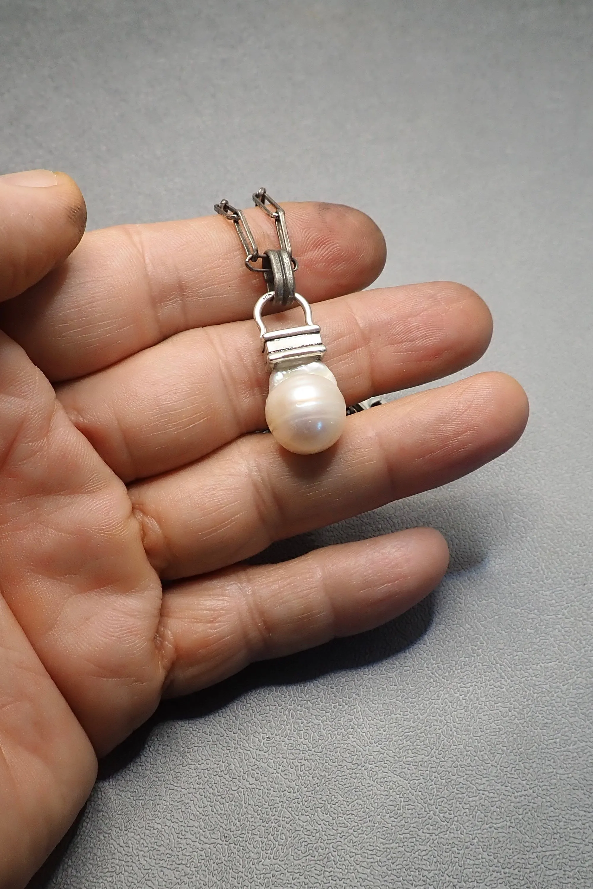 PEARL PENDANT