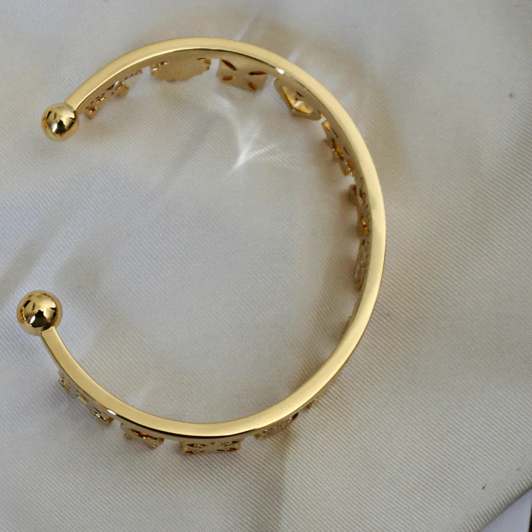 SAHMANI 18K Gold Charm Bangle