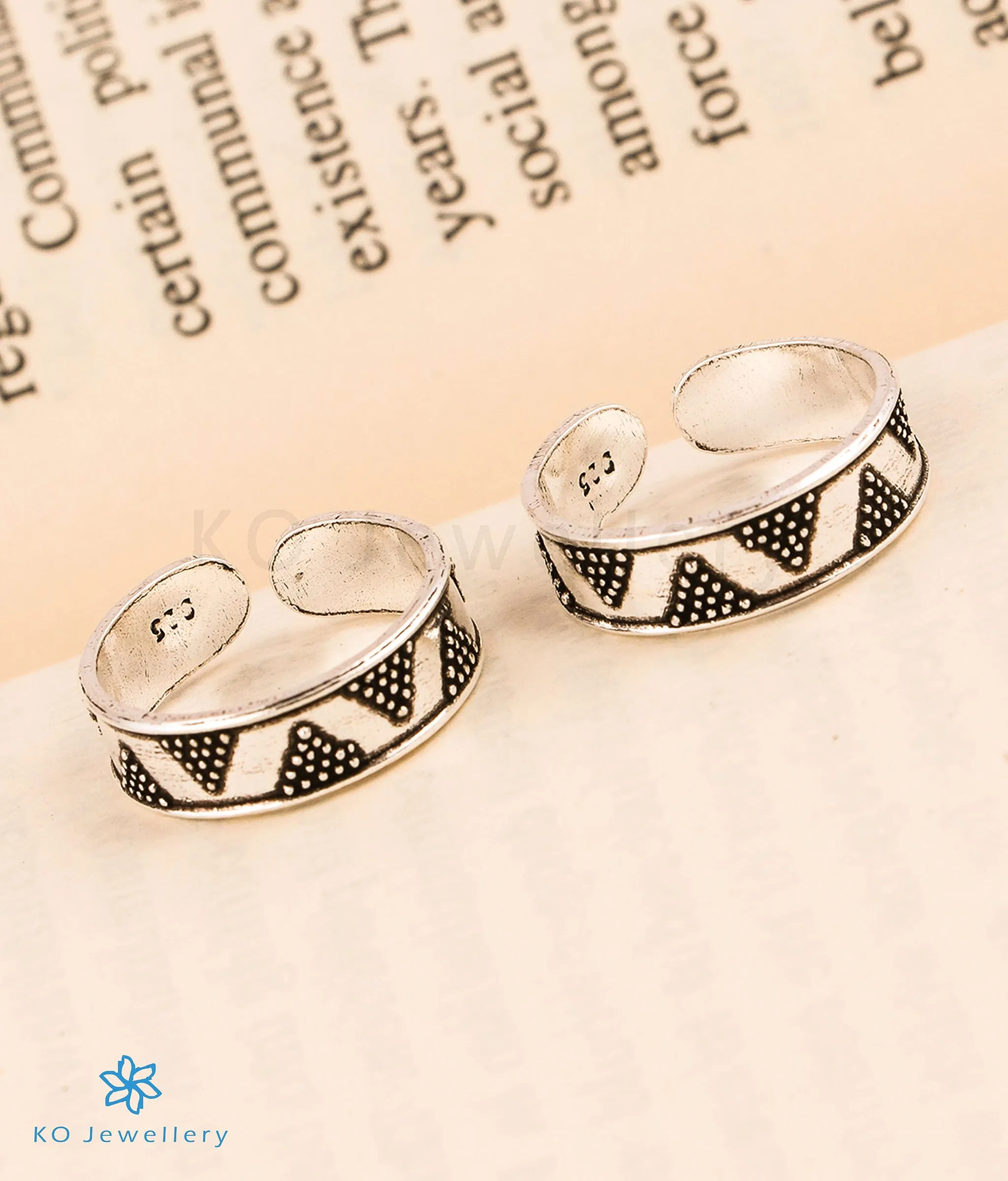 The Mistral Silver Toe-Rings