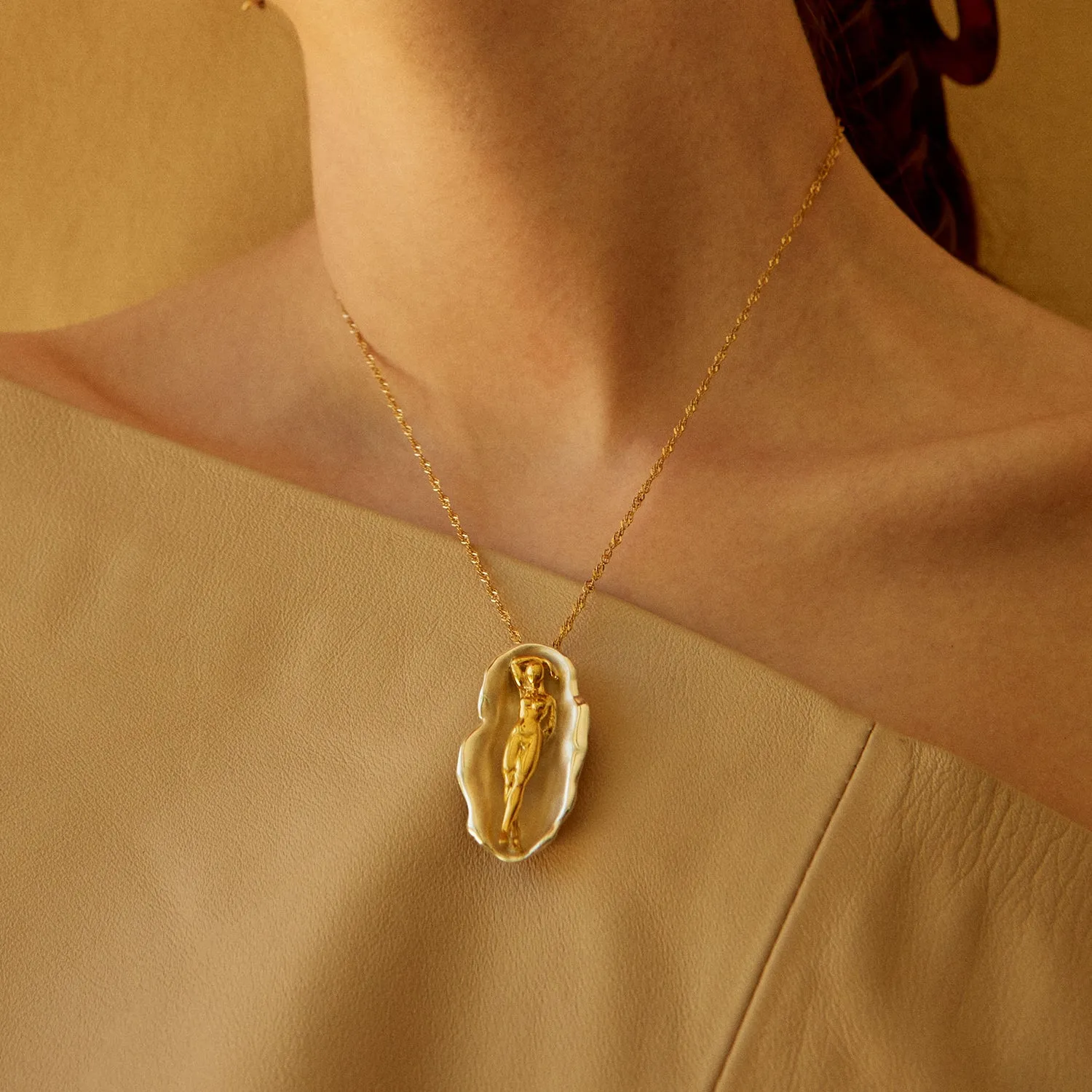 Venus Pendant