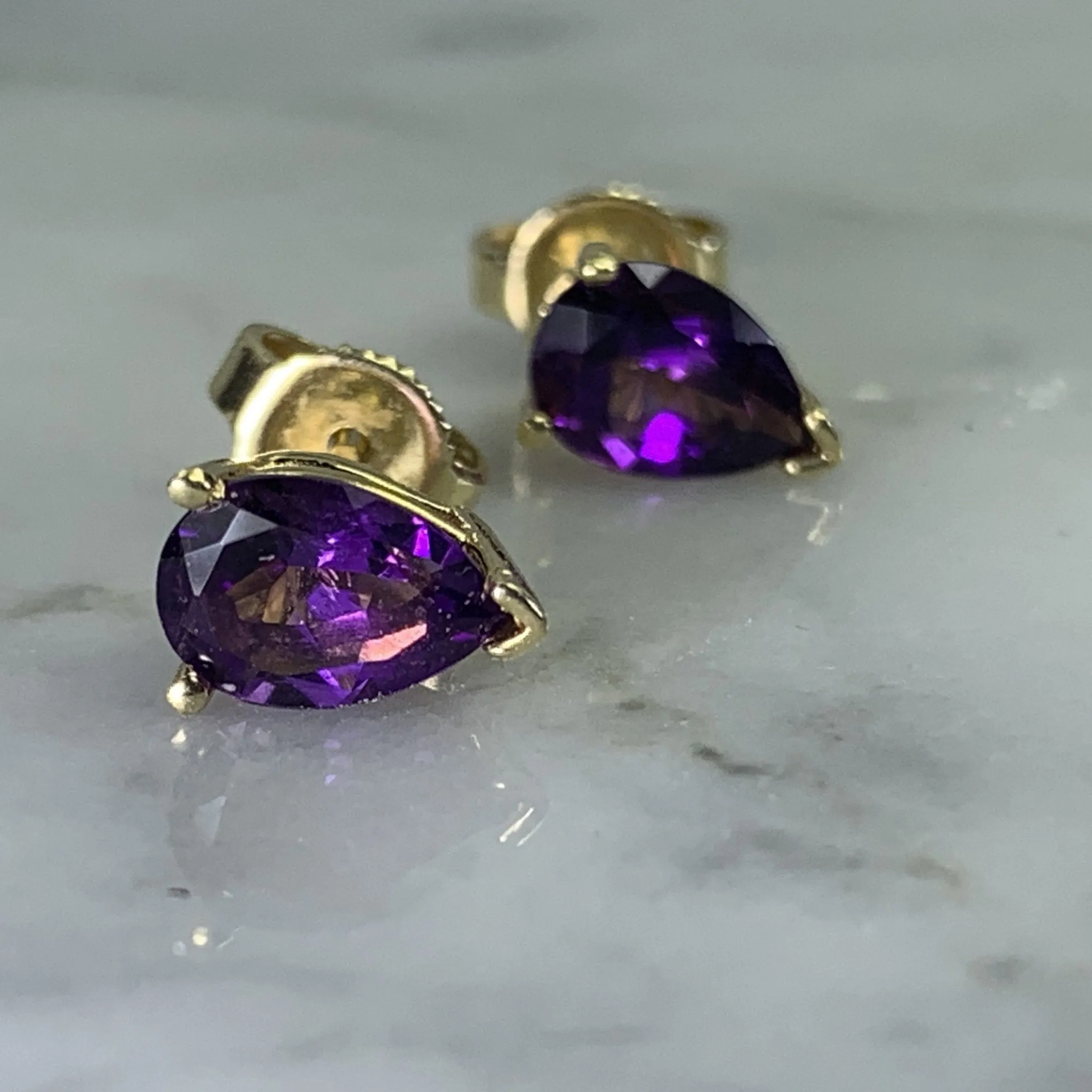 Vintage Amethyst Earrings set in 14K Gold. February Birthstone. 6th Anniversary. Wedding Jewelry.